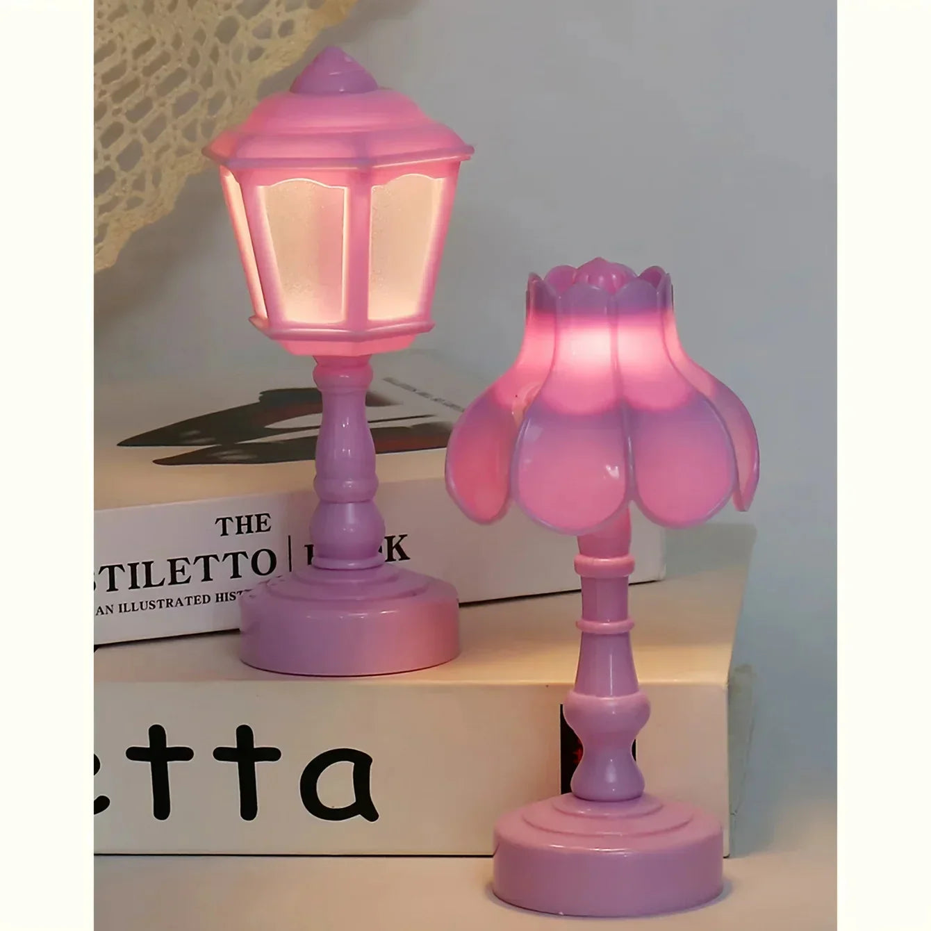 Elegant Geometric Table Lamp