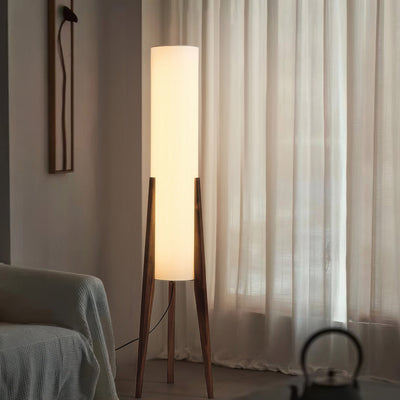 BeamEssence | Stylish Walnut floor lamp | Lamp Lounge