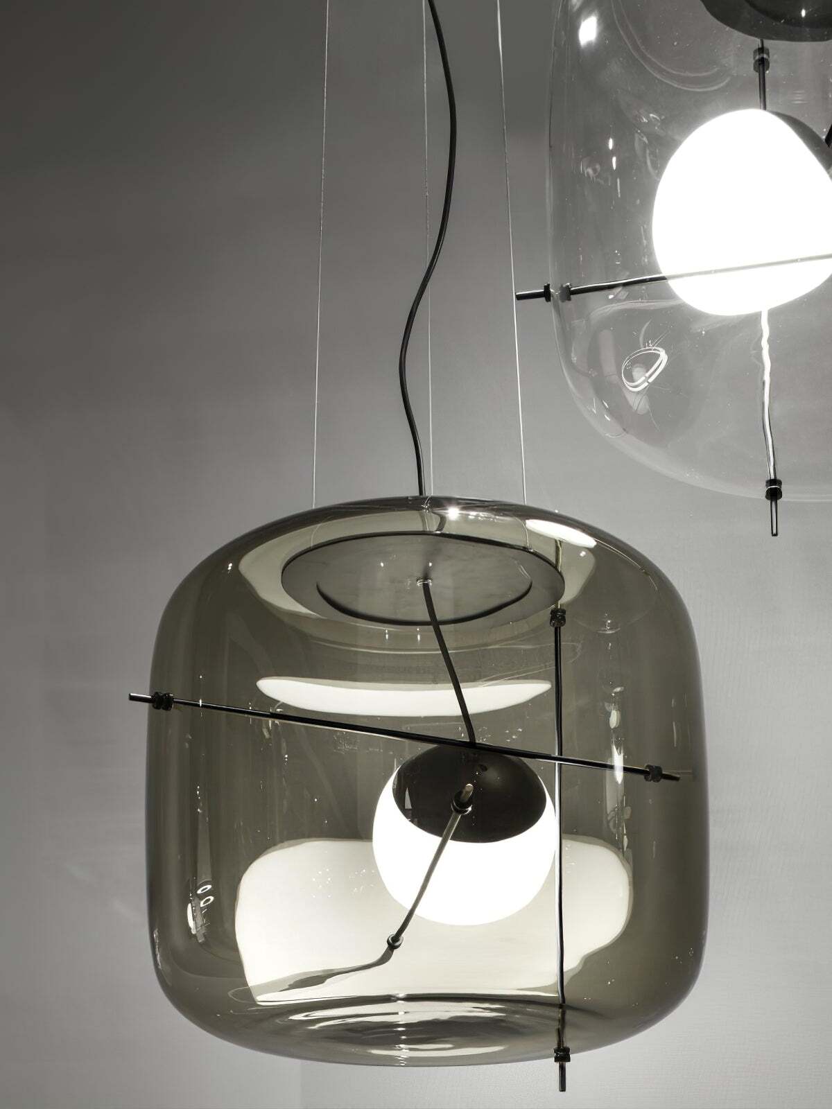 ShineVertex | Plot glass pendant light | Lamp Lounge