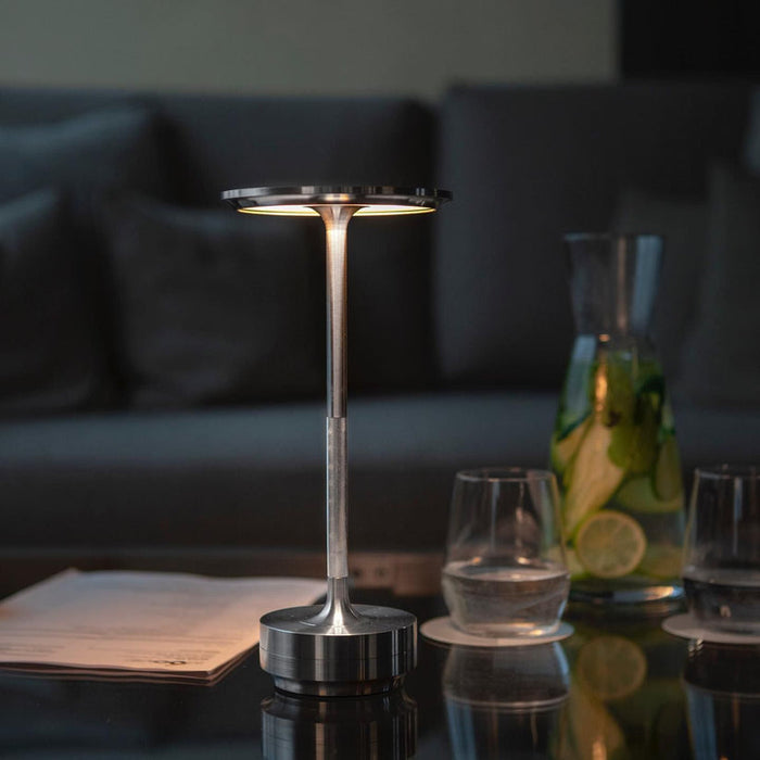 HaloCurve | Elegant look modern table lamp