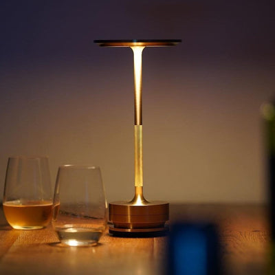 HaloCurve | Elegant look modern table lamp