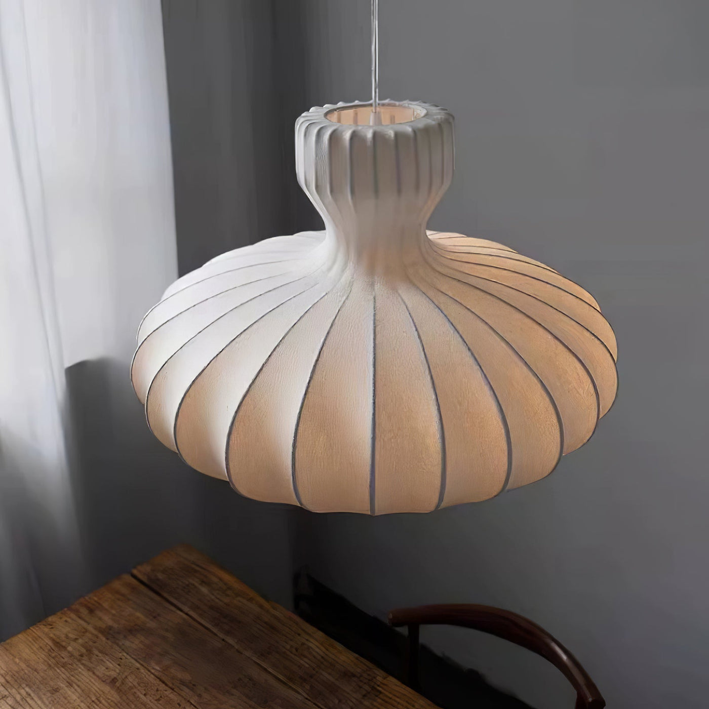 HaloDrift | Stylish Bella Bloom pendant light | Lamp Lounge