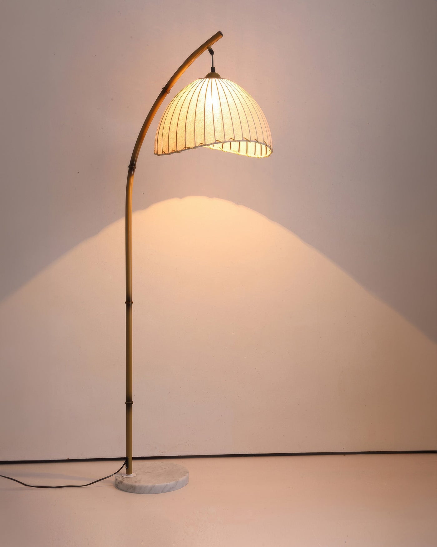 BrightSculpt | Cultural Zen bamboo floor lamp | Lamp Lounge