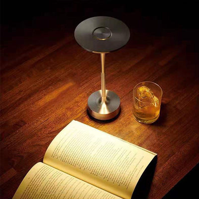HaloCurve | Elegant look modern table lamp