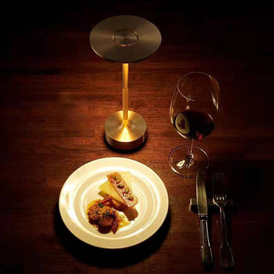 HaloCurve | Elegant look modern table lamp